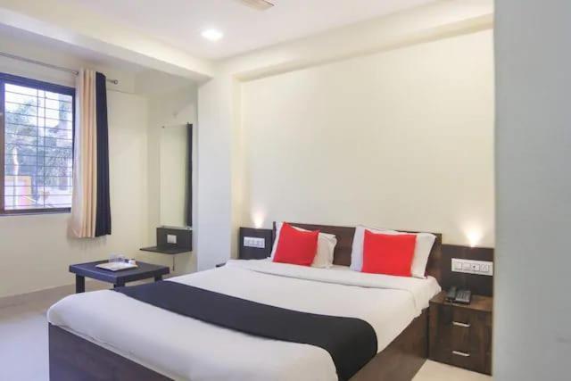 The Living Space Lonavala Exterior foto