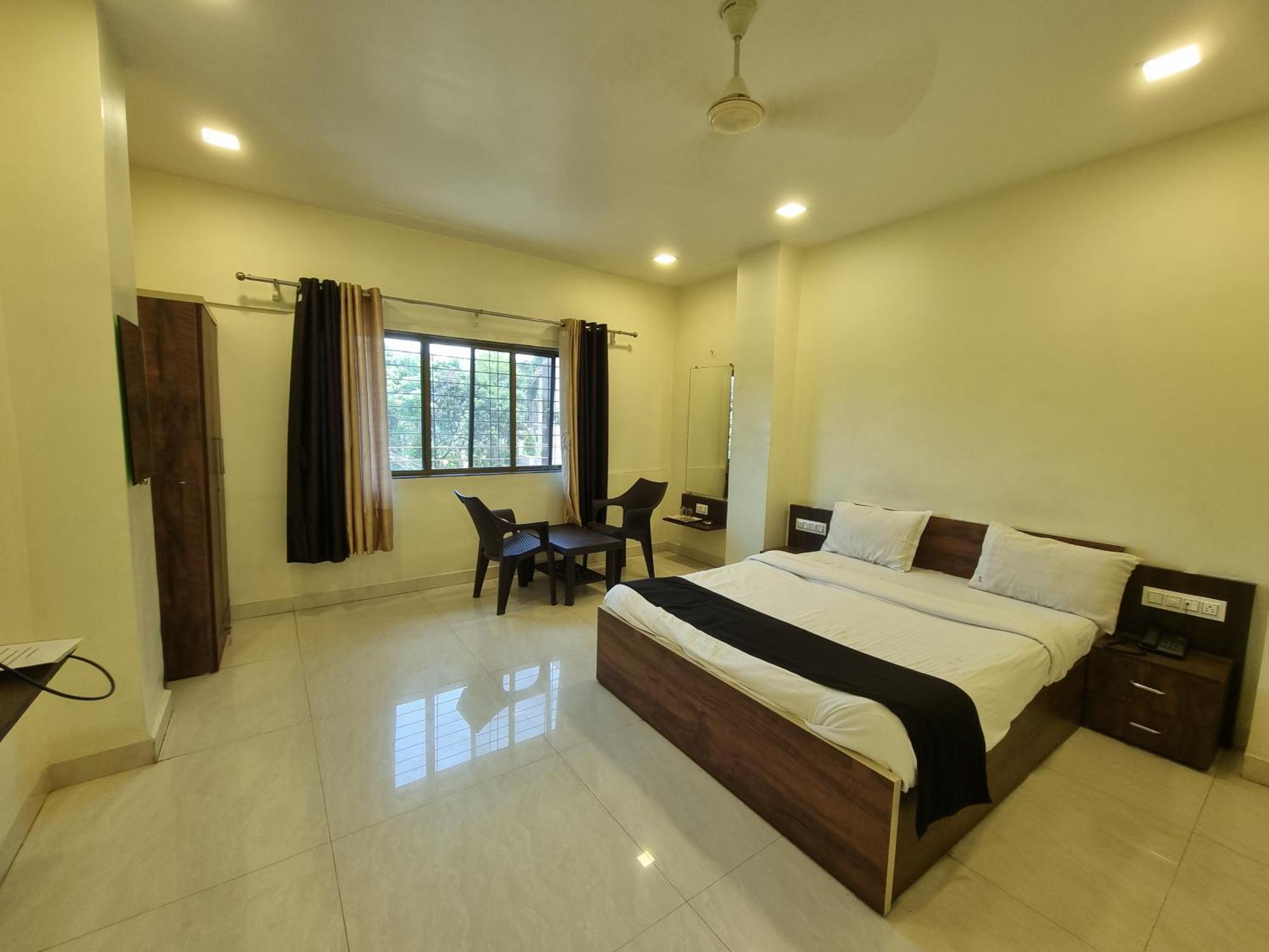The Living Space Lonavala Exterior foto